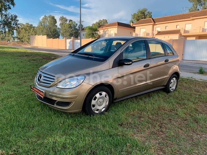 Beige Usado 2007 Mercedes B150 Monovolumen | 6999 € - Imagen 1/4