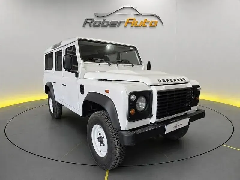 Usado Land Rover Defender 122 CV (89 kW) 2016 Blanco Familiar