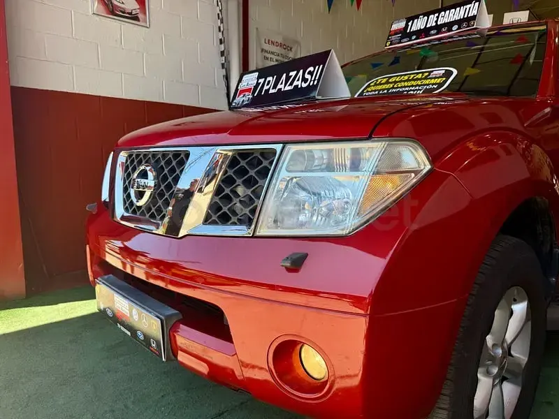 Usado Nissan Pathfinder Platinum 171 CV (125 kW) 2009 Rojo SUV