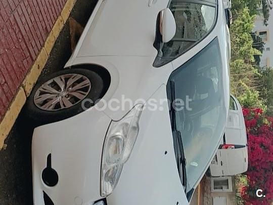 Blanco Usado 2013 Peugeot 208 Active Utilitario | 4500 € (Super precio) - Imagen 1/4
