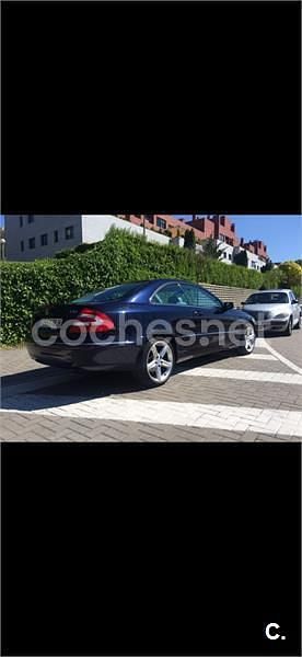 Azul Usado 2005 Mercedes CLK270 Avantgarde Coupe | 6900 € (Precio justo) - Imagen 1/4