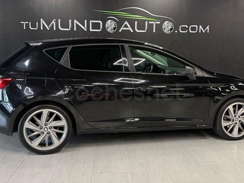 Usado Seat Leon FR 184 CV (135 kW) 2016 Negro Berlina