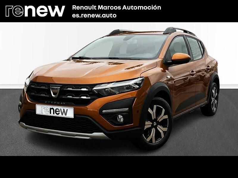 Usado Dacia Sandero Comfort 90 CV (66 kW) 2022 Marrón Berlina