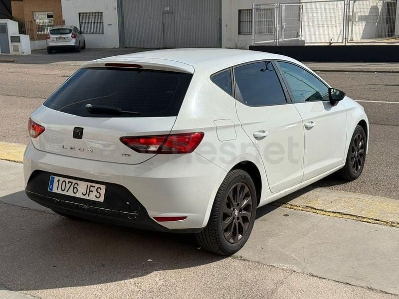 Usado Seat Leon I-Tech 150 CV (110 kW) 2015 Blanco Berlina