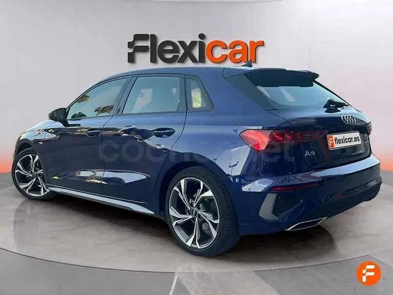 Usado Audi A3 150 CV (110 kW) 2021 Azul Berlina