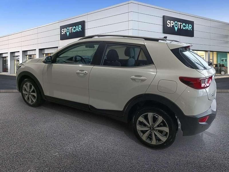 Usado Kia Stonic 101 CV (74 kW) 2024 SUV