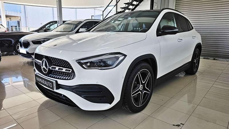 Blanco Usado 2023 Mercedes GLA200 SUV | 39.800 € (Un poco caro) - Imagen 1/4