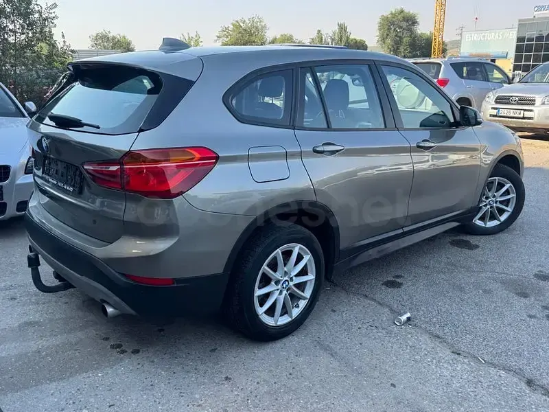 Usado BMW X1 231 CV (169 kW) 2016 Beige SUV