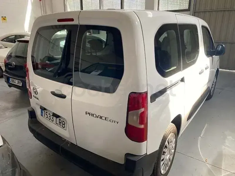Usado Toyota Proace Verso Active 131 CV (96 kW) 2021 Blanco Familiar
