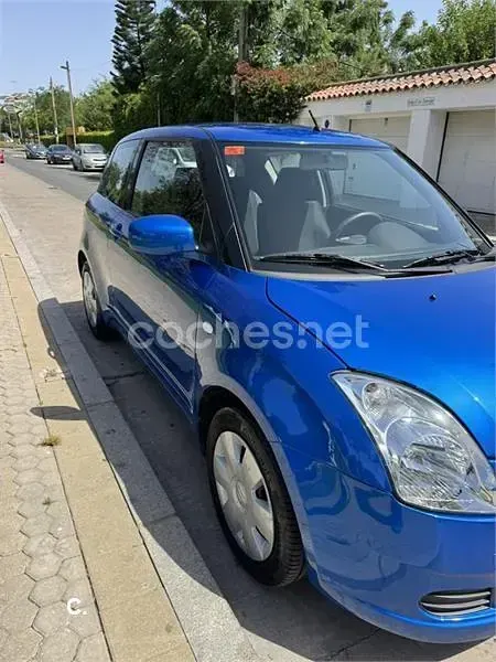Usado Suzuki Swift GLX 92 CV (67 kW) 2006 Azul Utilitario