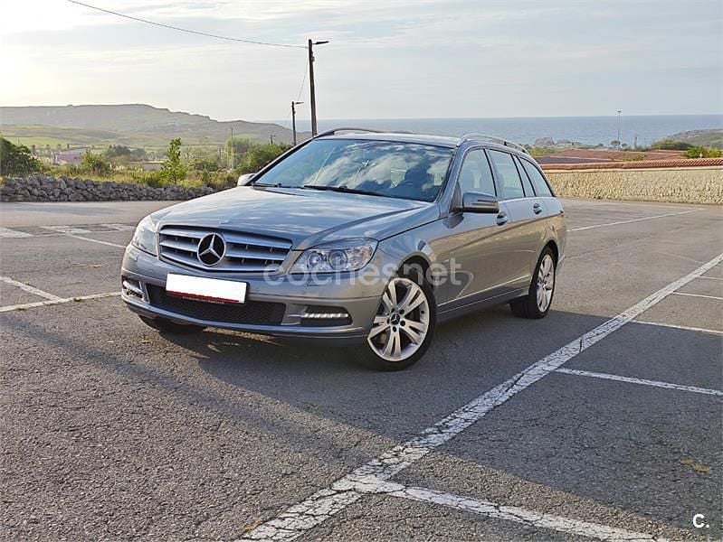 Usado Mercedes C250 Avantgarde 204 CV (150 kW) 2011 Gris / plata Familiar