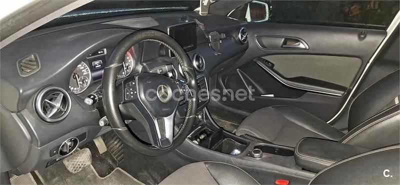 Usado Mercedes A200 AMG line 136 CV (100 kW) 2015 Blanco Berlina