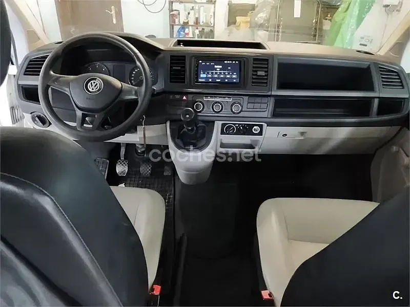 Usado VW Caravelle 102 CV (75 kW) 2017 Blanco Van