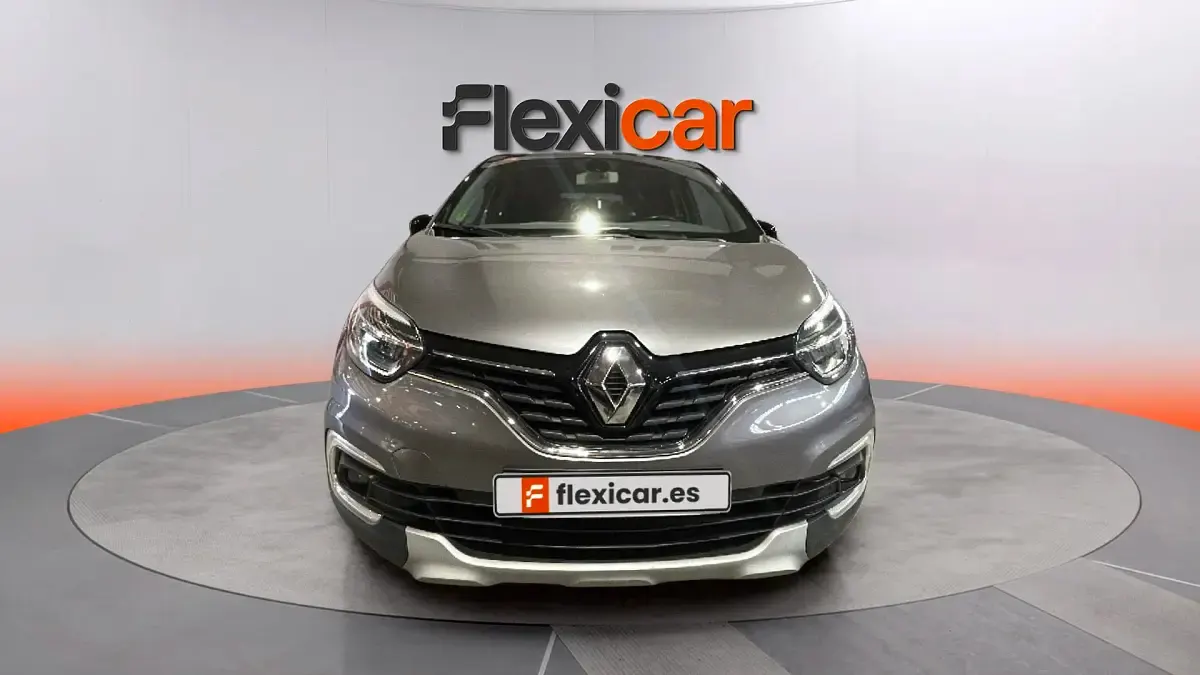 Usado Renault Captur Zen 90 CV (66 kW) 2019 Gris SUV