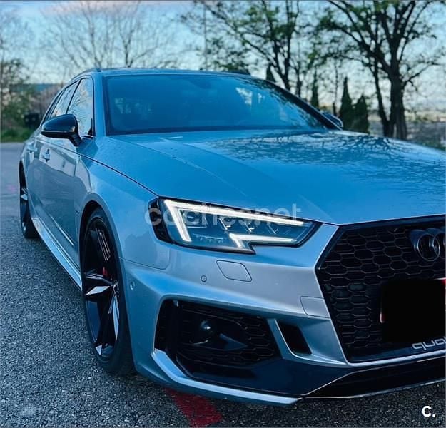 Usado Audi RS4 450 CV (330 kW) 2018 Gris / plata Familiar