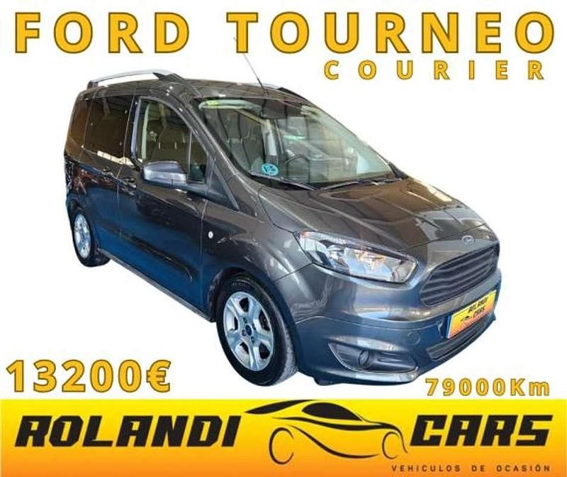 Usado Ford Tourneo Courier Ambiente 75 CV (55 kW) 2018 Gris Monovolumen