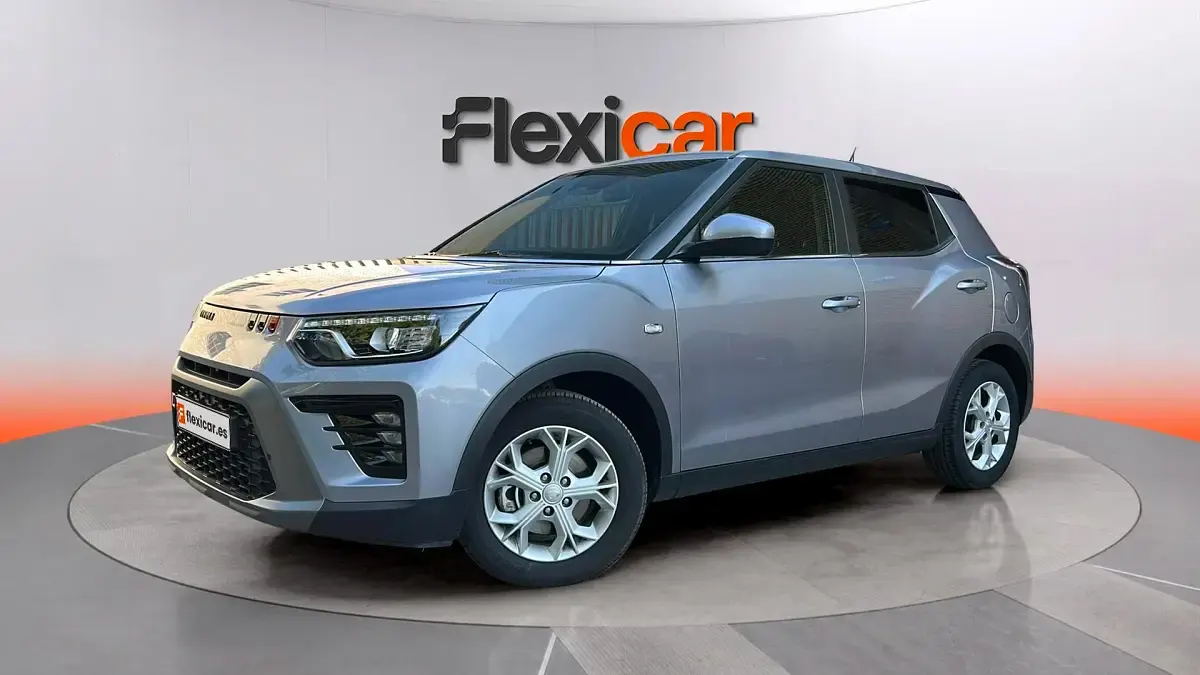 Usado SsangYong Tivoli 135 CV (99 kW) 2024 Gris SUV