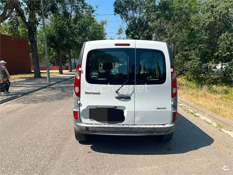 Usado Renault Kangoo 70 CV (51 kW) 2011 Blanco Monovolumen