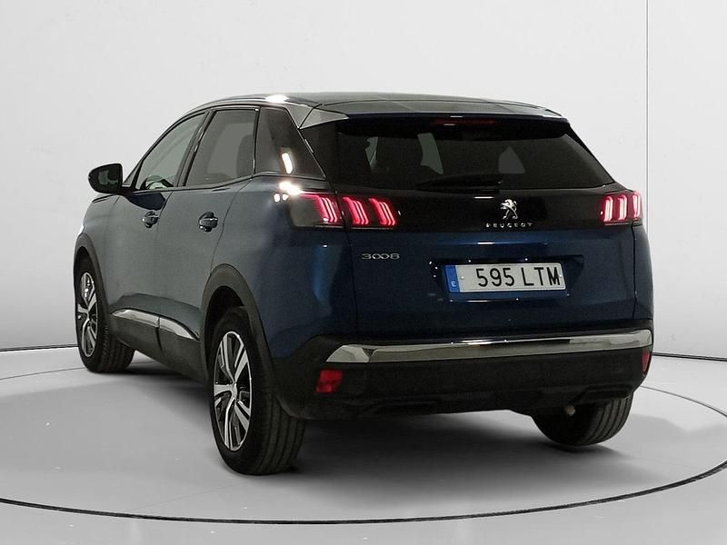 Usado Peugeot 3008 Allure 131 CV (96 kW) 2021 Azul SUV