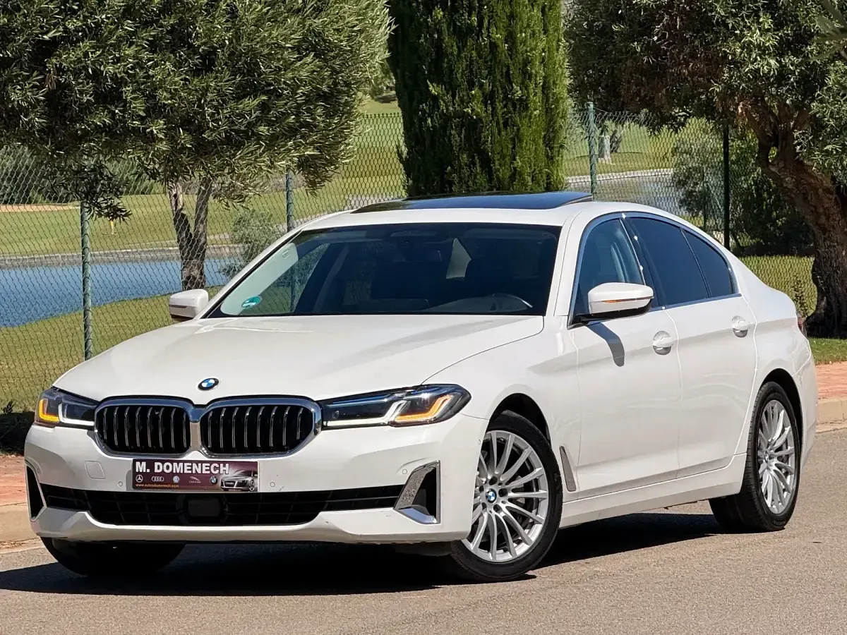 Usado BMW 530 Luxury Line 252 CV (185 kW) 2023 Blanco Berlina