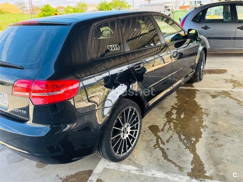 Negro Usado 2009 Audi A3 Sportback Ambiente Berlina | 6450 € (Precio justo) - Imagen 1/4