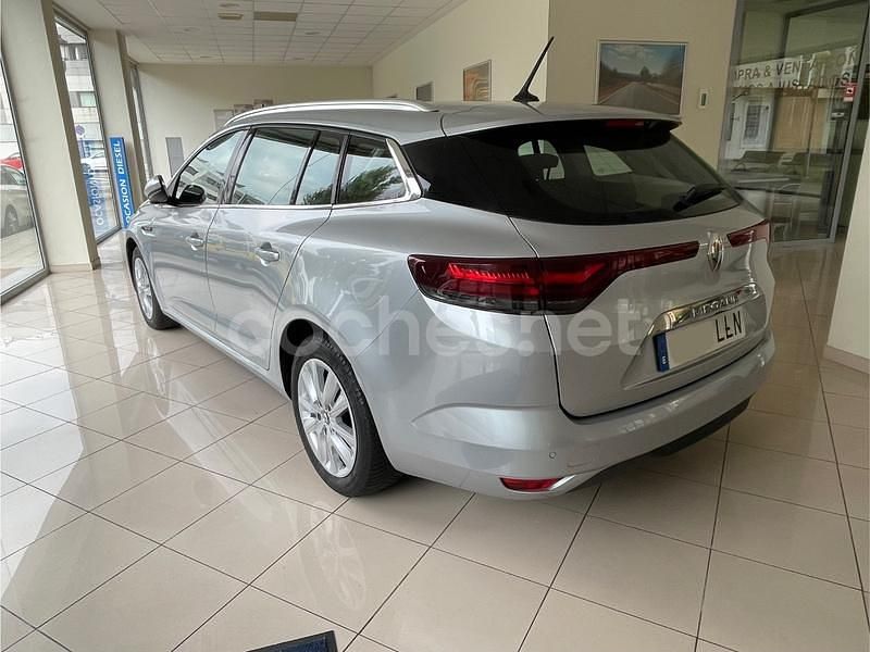 Usado Renault Mégane GrandTour Intens 115 CV (84 kW) 2020 Gris / plata Familiar