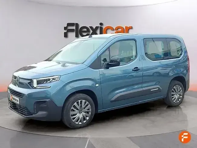 Käytetty Citroën Berlingo 102 HP (75 kW) 2025 Vihreä Tila-auto