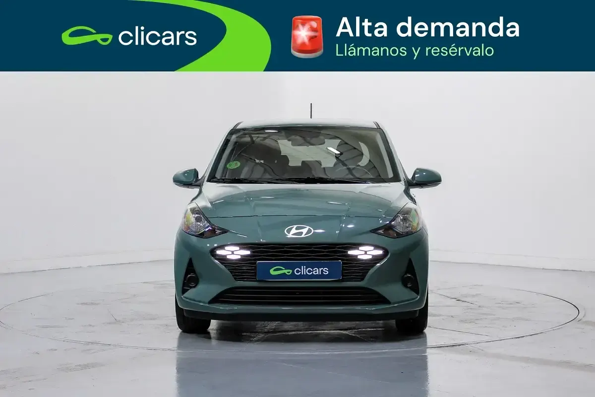 Usado Hyundai i10 67 CV (49 kW) 2024 Verde Utilitario