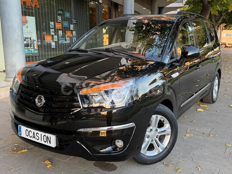 Negro Usado 2018 Ssangyong (KGM) Rodius Monovolumen | 17.500 € (Precio justo) - Imagen 1/4