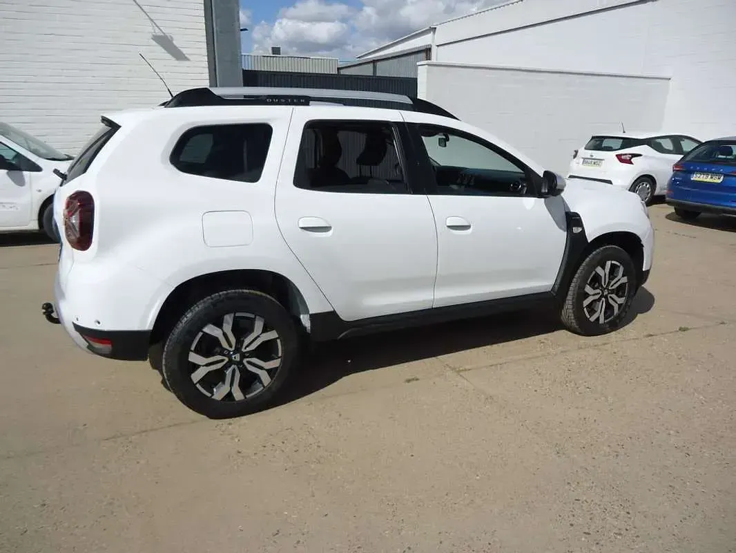 Usado Dacia Duster Prestige 116 CV (85 kW) 2022 Blanco SUV