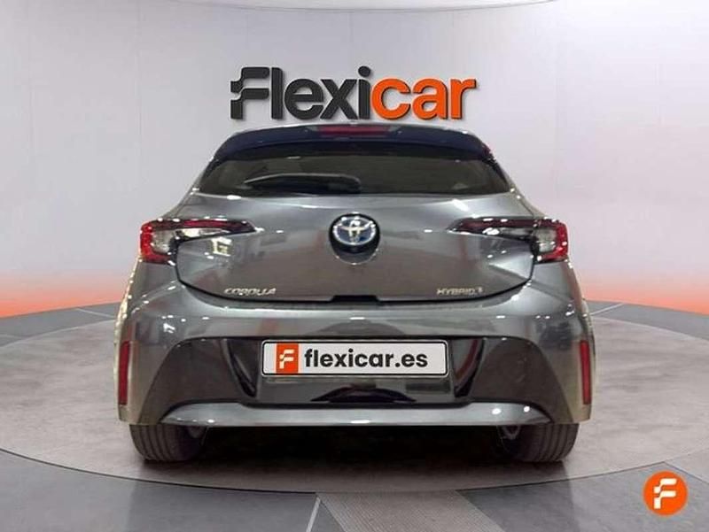 Usado Toyota Corolla Active 140 CV (102 kW) 2023 Gris Utilitario