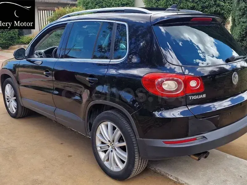 Usado VW Tiguan Sport 140 CV (102 kW) 2009 Negro SUV
