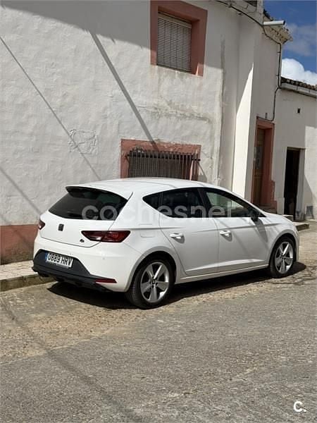 Usado Seat Leon FR 150 CV (110 kW) 2013 Blanco Berlina
