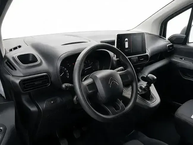 Usado Citroën Berlingo 102 CV (75 kW) 2022 Blanco Monovolumen