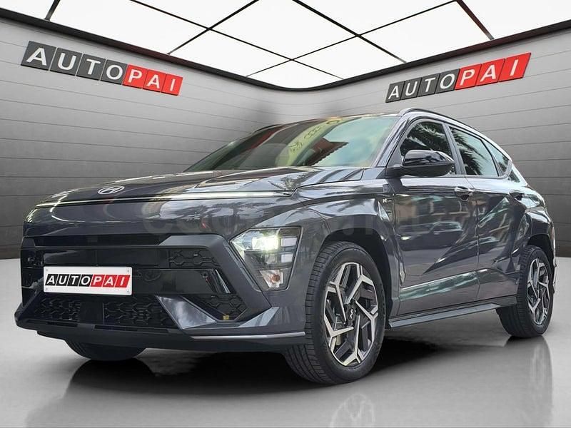 Usado Hyundai Kona N Line 120 CV (88 kW) 2023 Gris / plata SUV
