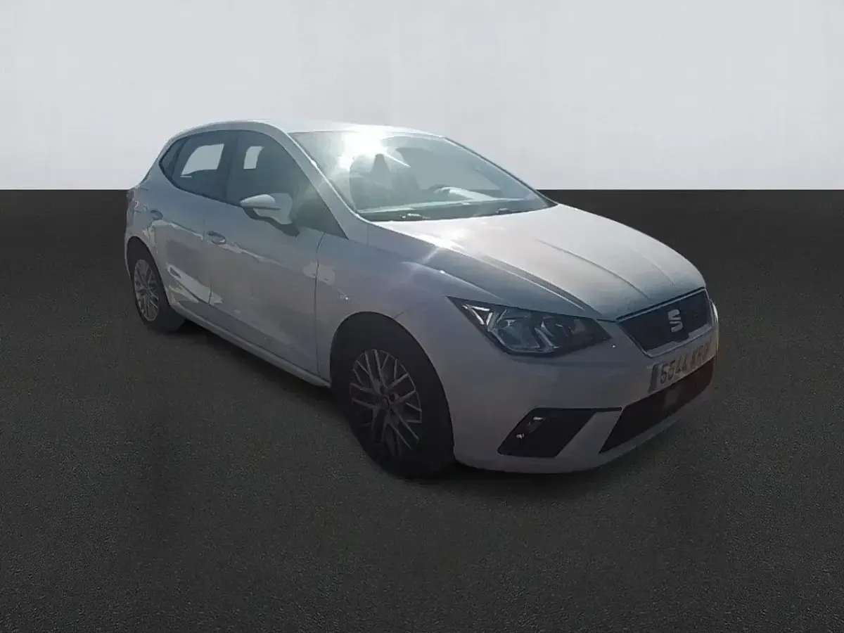 Usado Seat Ibiza Style 95 CV (69 kW) 2018 Blanco Utilitario