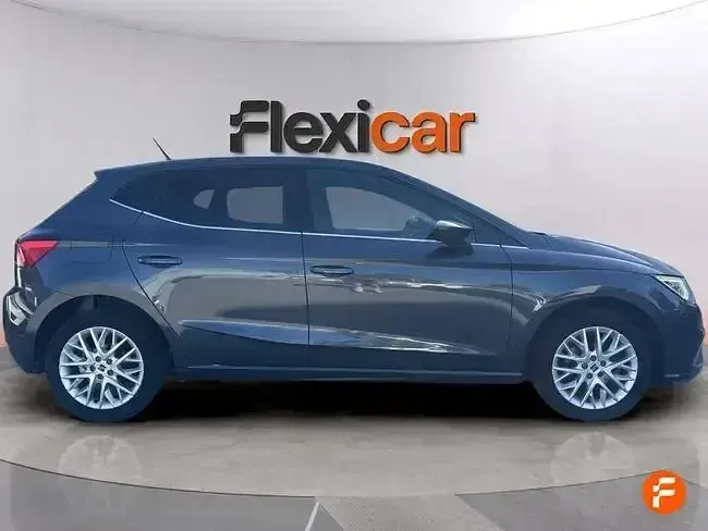 Usado Seat Ibiza XCELLENCE 115 CV (84 kW) 2024 Gris Utilitario