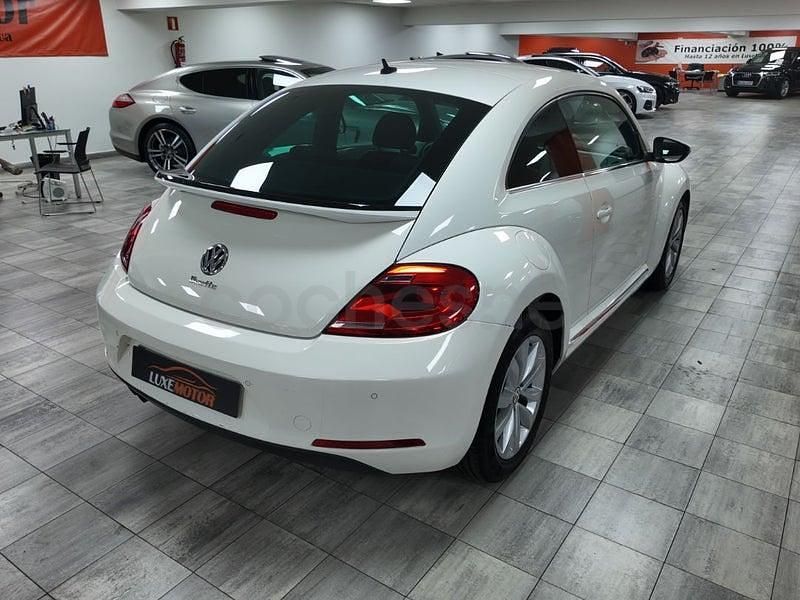 Usado VW Beetle 140 CV (102 kW) 2014 Blanco Berlina