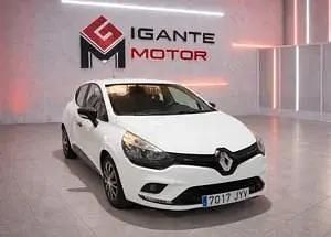 Usado Renault Clio IV Life 75 CV (55 kW) 2017 Blanco Berlina