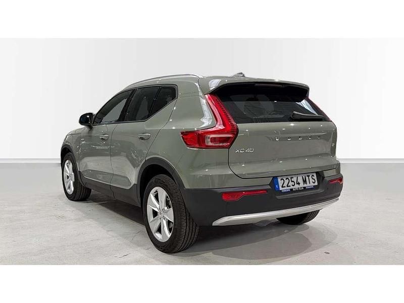 Usado Volvo XC40 Core 129 CV (94 kW) 2024 Verde SUV