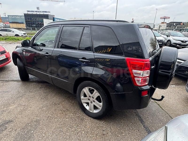 Usado Suzuki Grand Vitara 129 CV (94 kW) 2007 Negro SUV