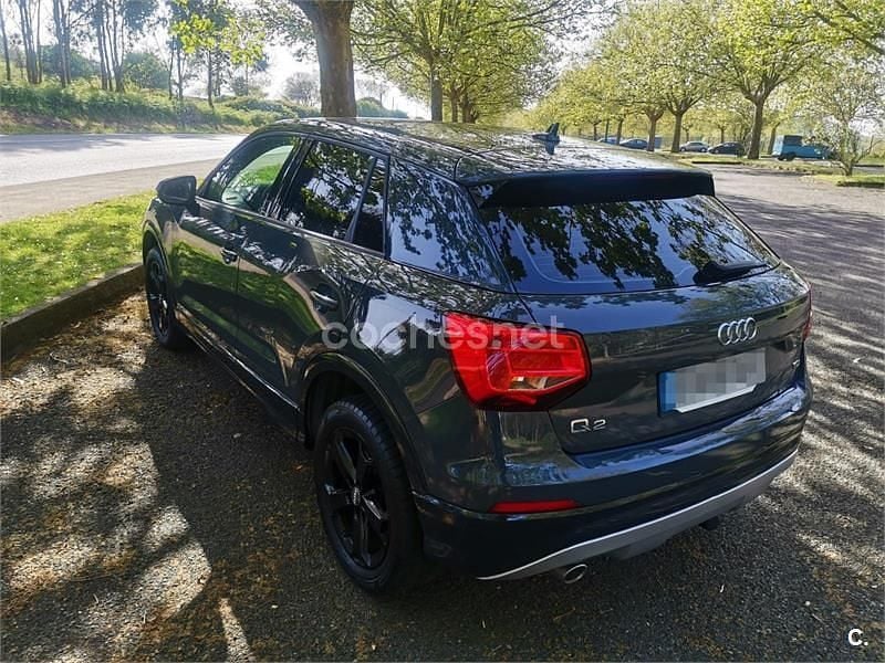Usado Audi Q2 Advanced Plus 116 CV (85 kW) 2017 Gris / plata SUV
