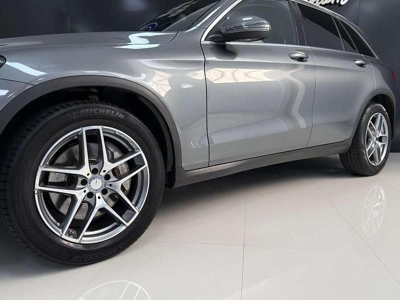 Usado Mercedes GLC250 204 CV (150 kW) 2016 Gris SUV
