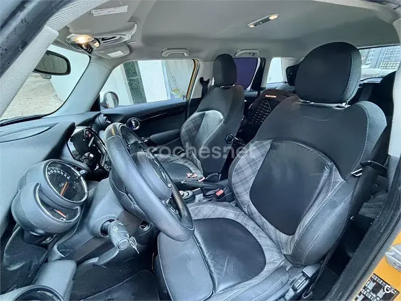 Usado Mini Cooper 136 CV (100 kW) 2017 Naranja Utilitario