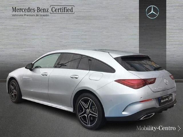 Usado Mercedes CLA250e Shooting Brake AMG line 218 CV (160 kW) 2025 Plata hightech Familiar