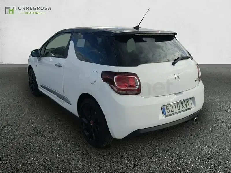 Usado DS Automobiles DS3 Performance 110 CV (80 kW) 2019 Negro Berlina