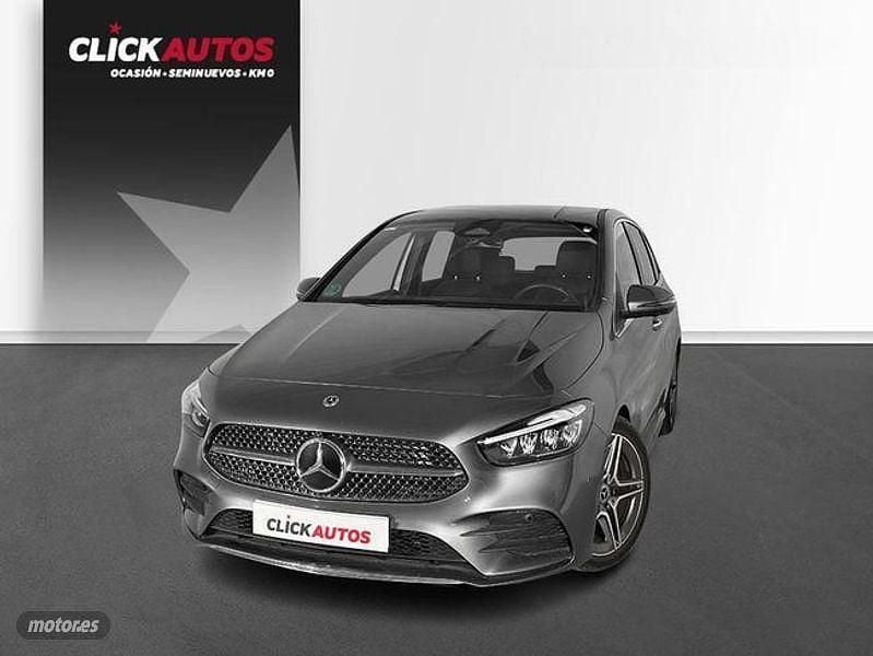 Usado Mercedes 200 AMG Line Premium 150 CV (110 kW) 2023 Gris Monovolumen