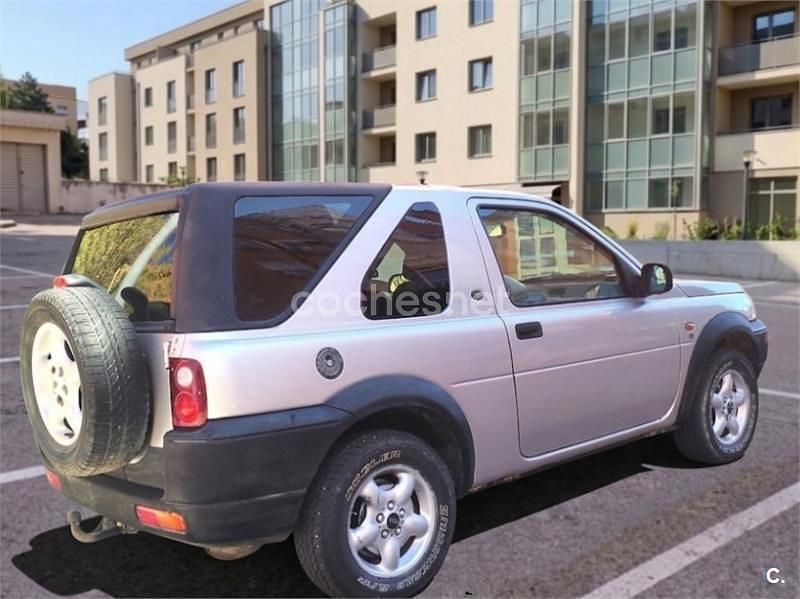 Usado Land Rover Freelander 112 CV (82 kW) 2002 Gris / plata SUV