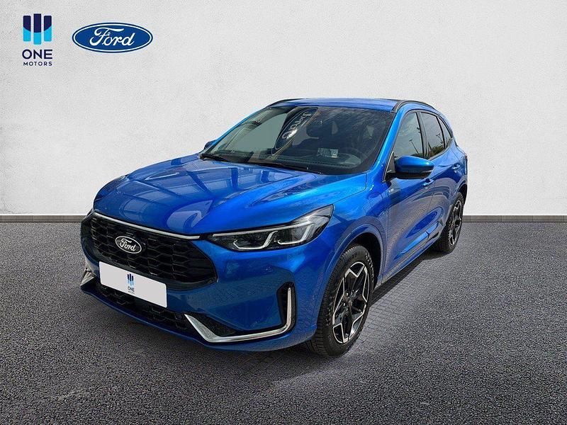 Usado Ford Kuga ST-Line X 243 CV (178 kW) 2024 Azul SUV