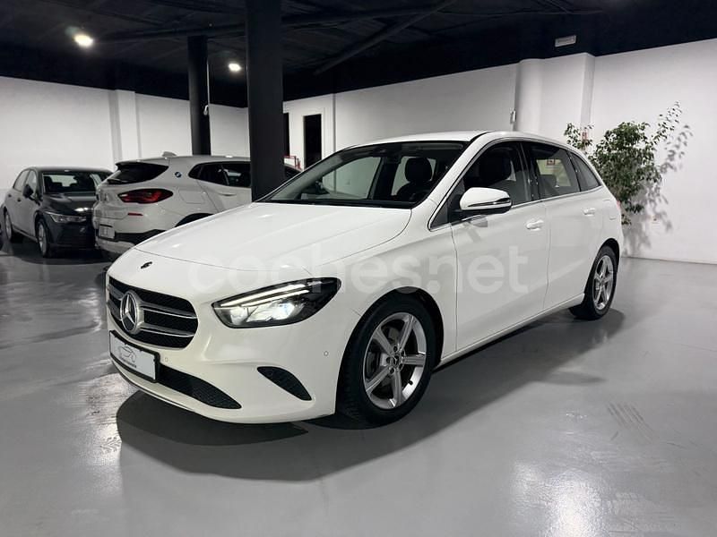 Usado Mercedes B200 150 CV (110 kW) 2020 Blanco Monovolumen